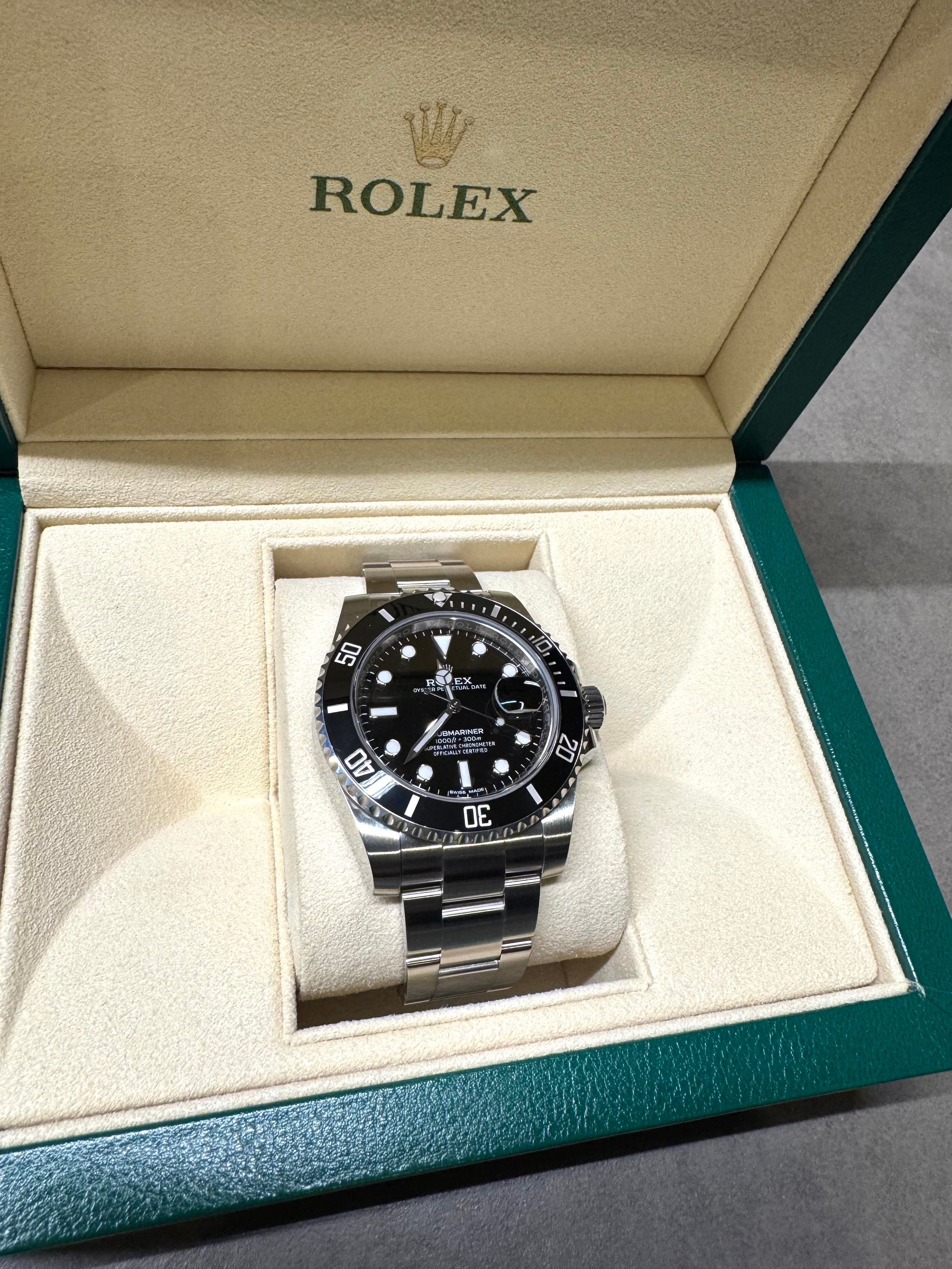Rolex Submariner Black Dial - Oystersteel Edition