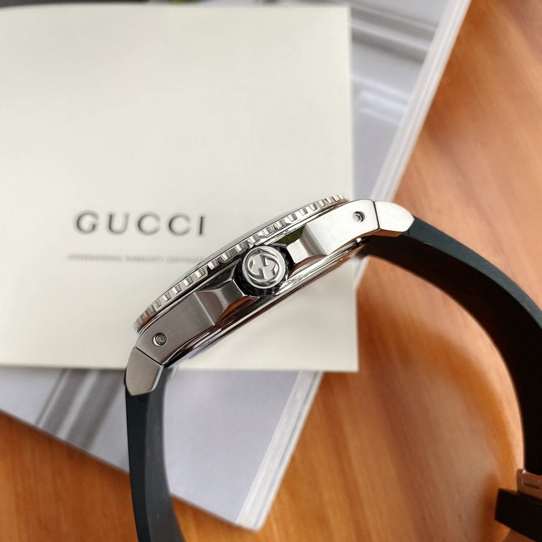 Signature Style - Gucci Black Dial Luxury Watch