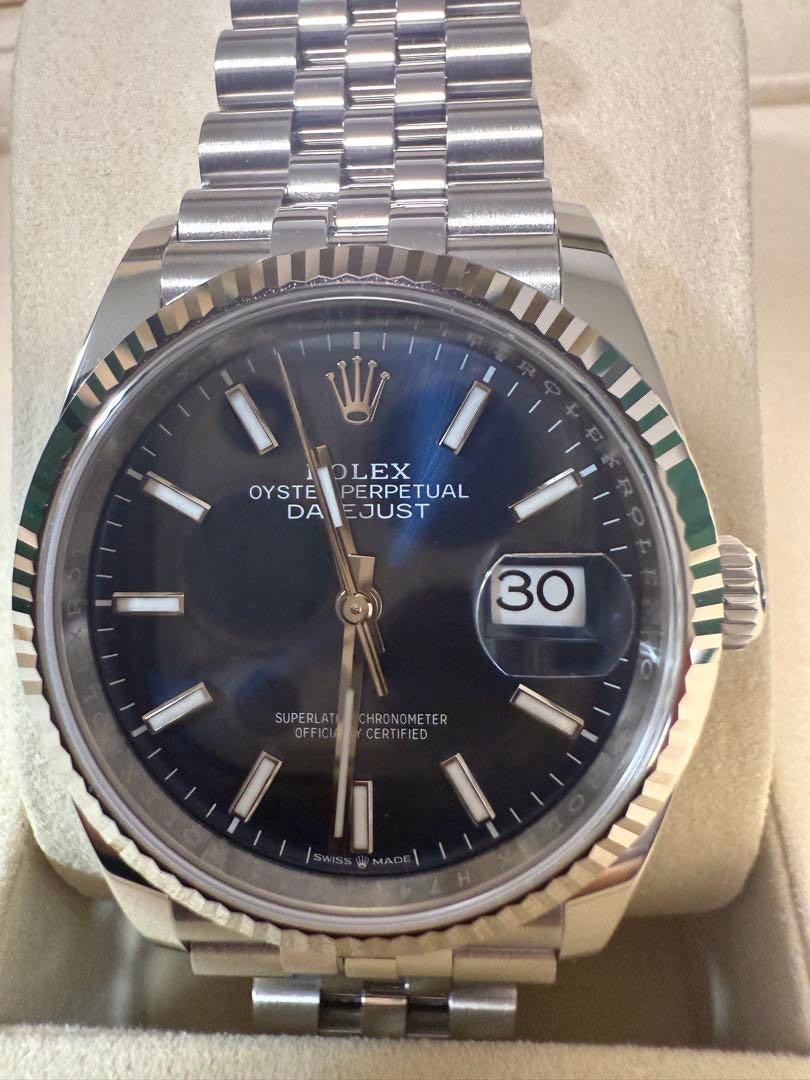 Timeless in Blue: Rolex Datejust with Full Set