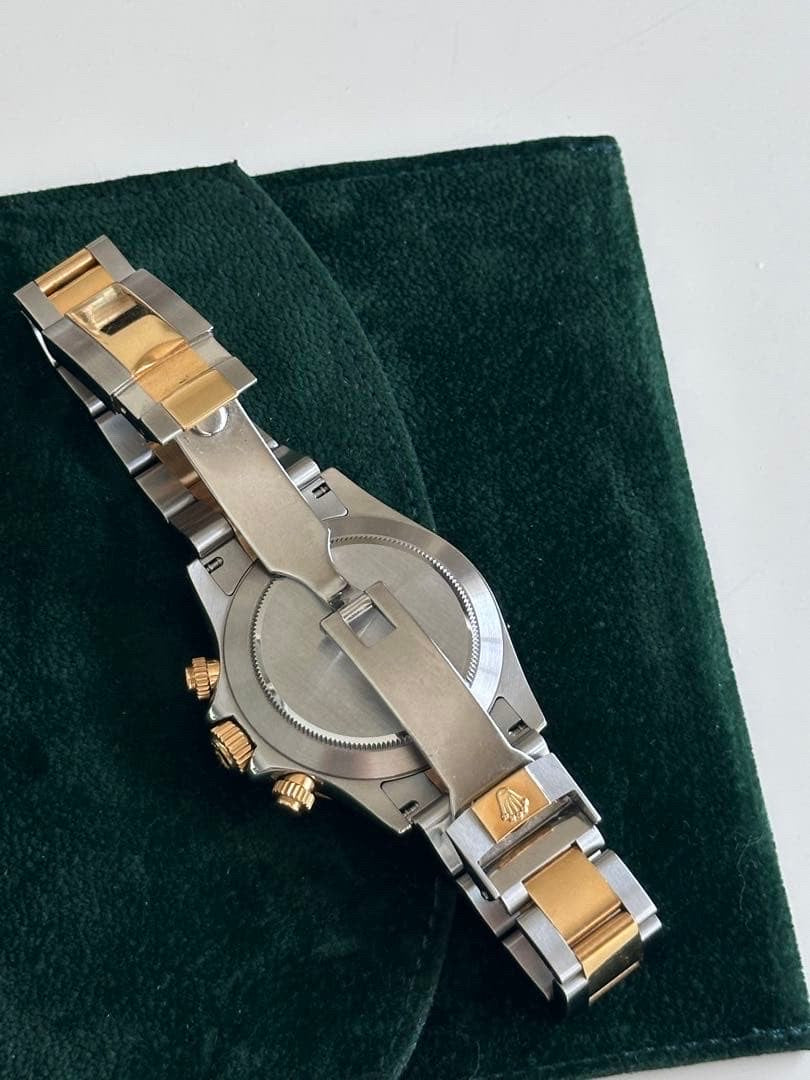 Daytona Legacy: Chronograph in Silver & Gold
